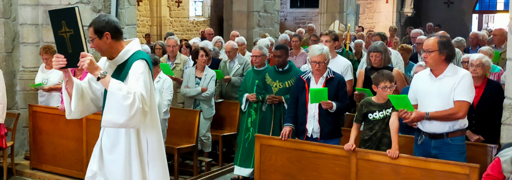 Saint-Jacques-du-Haut-Forez : installation du P. Jacques Brun