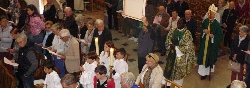 Sainte-Marie-entre-Rhône-et-Pilat : messe d'installation du P. Régis Kplé